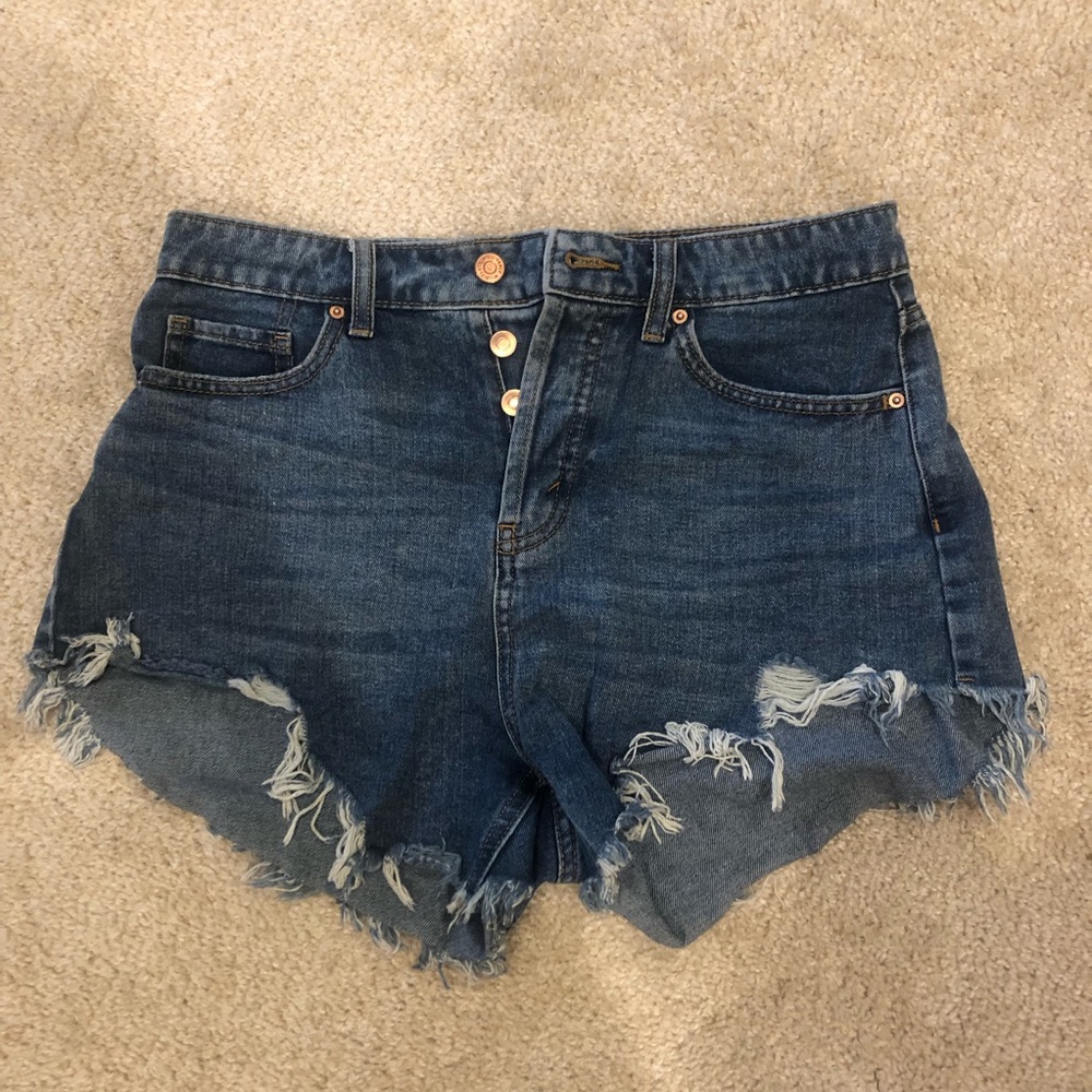 Wild Fable high waisted denim cut off shorts!